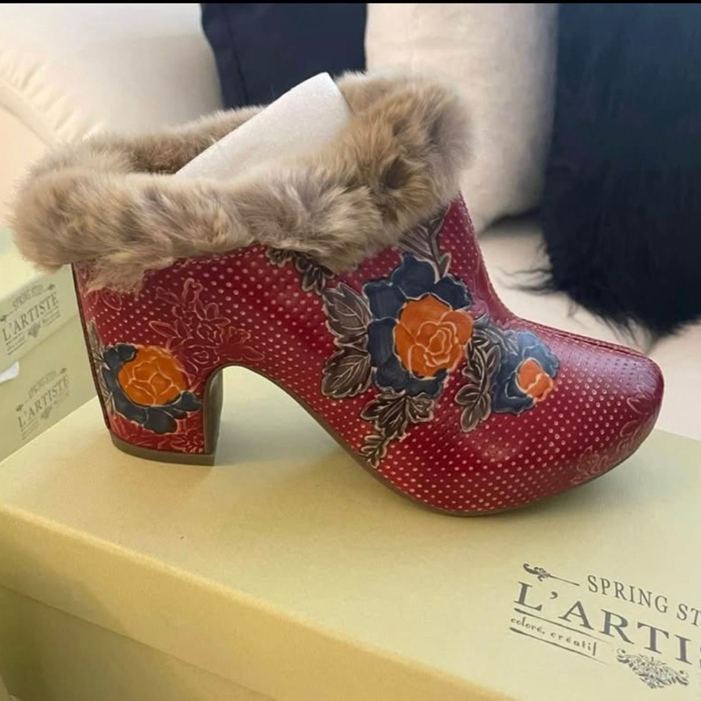 L'ATISTE Red and Orange Floral Mules with Chunky Heel